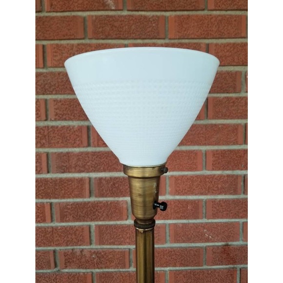 Rembrandt RARE Hollywood Regency Torchiere Table Lamp Acanthus Leaf Design - Picture 9 of 10